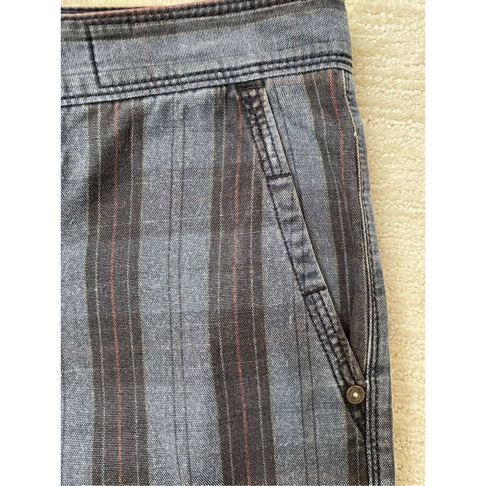Mens Tommy Bahama Blue & Black Plaid Shorts, Size 35 - Picture 2 of 9